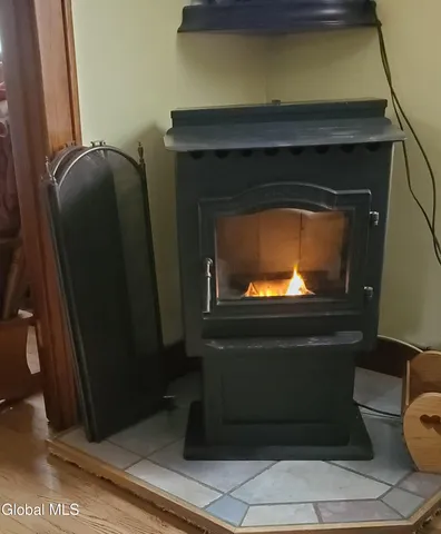 $199,900 | 20 Easterly Street, Gloversville, NY 12078