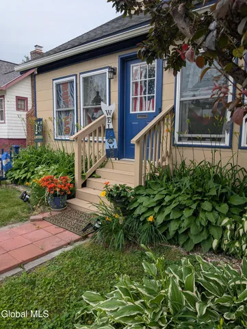 $199,900 | 20 Easterly Street, Gloversville, NY 12078