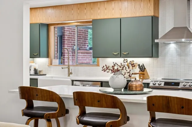 a view of a living room