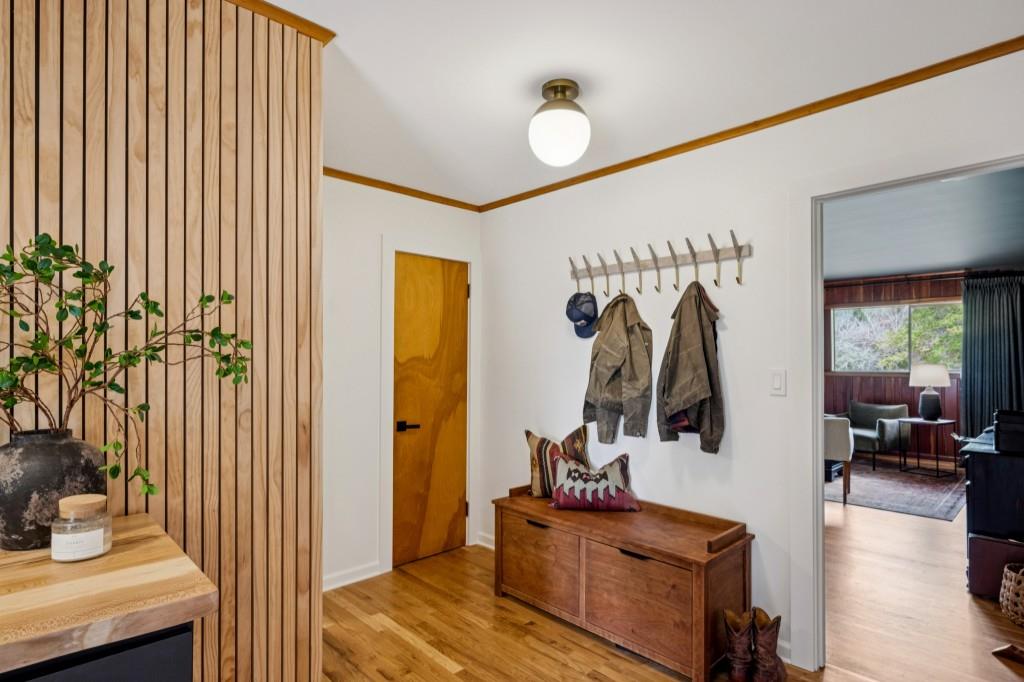 334 Luther Bailey Road Senoia, GA 30276 - Photo 34 of 67 a view of a living room
