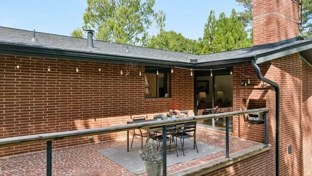 $999,900 | 334 Luther Bailey Road, Senoia, GA 30276