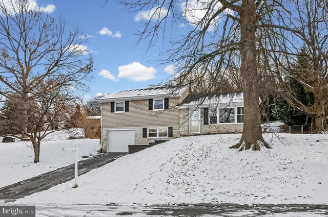 $299,900 | 506 Norman Road, York, PA 17406