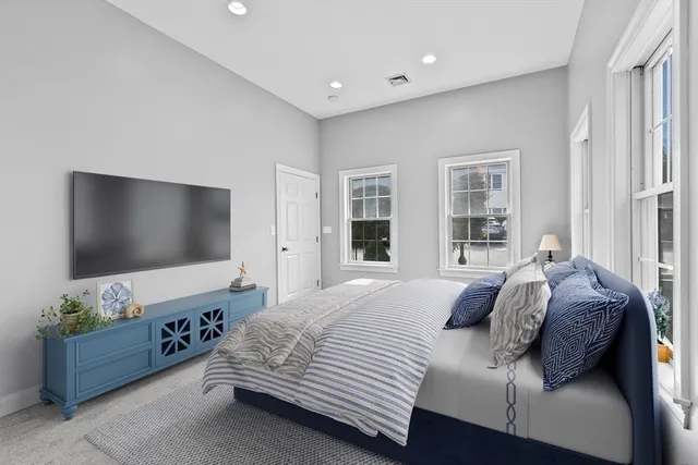 $529,900 | 780 Washington Street, Unit 780, Canton, MA 02021