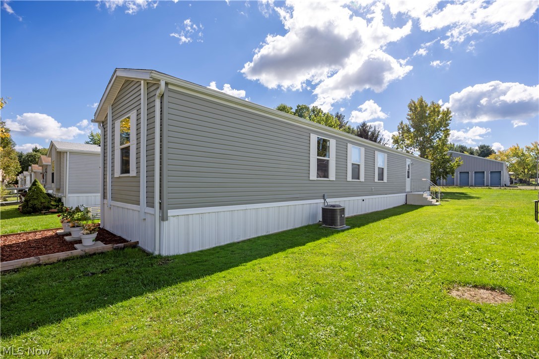 5974 Cleveland Road, Unit 9 Wooster, OH 44691 - Photo 2 of 26 Gallery Image 2