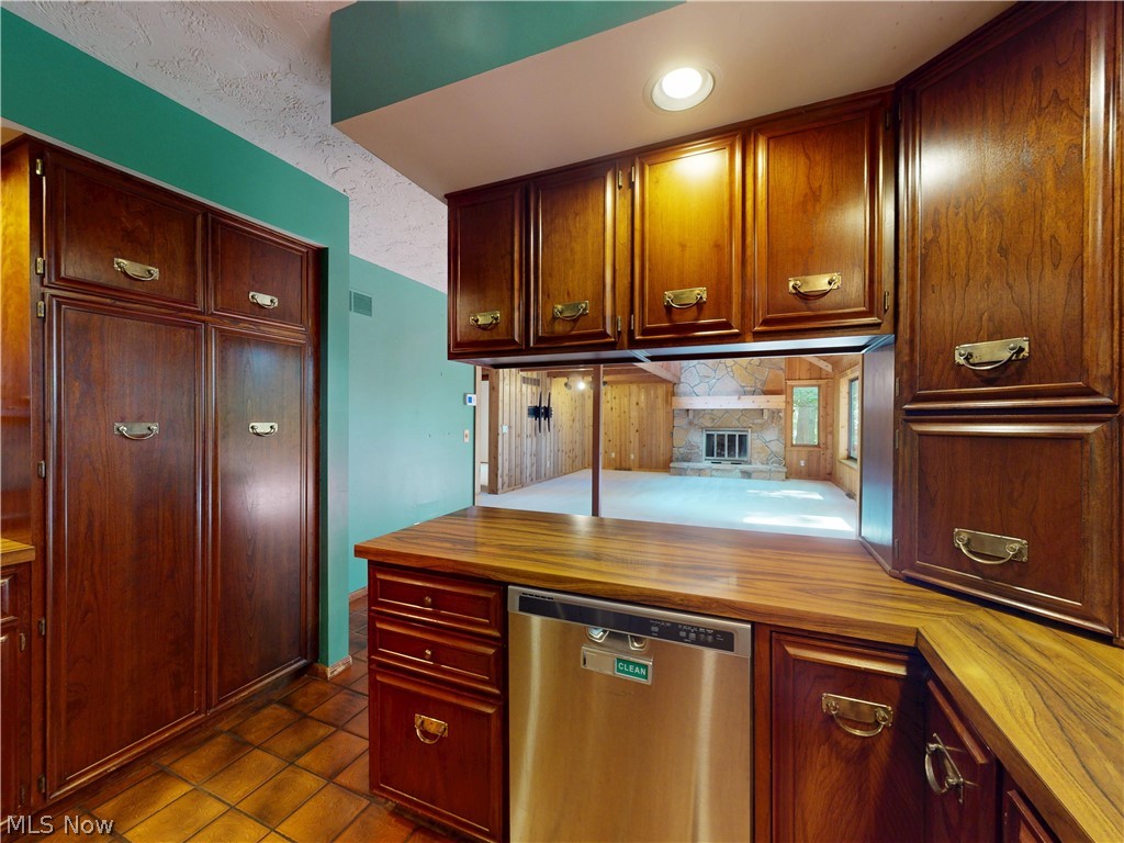 8495 Painesville Warren Road Painesville, OH 44077 - Photo 11 of 34 Gallery Image 11