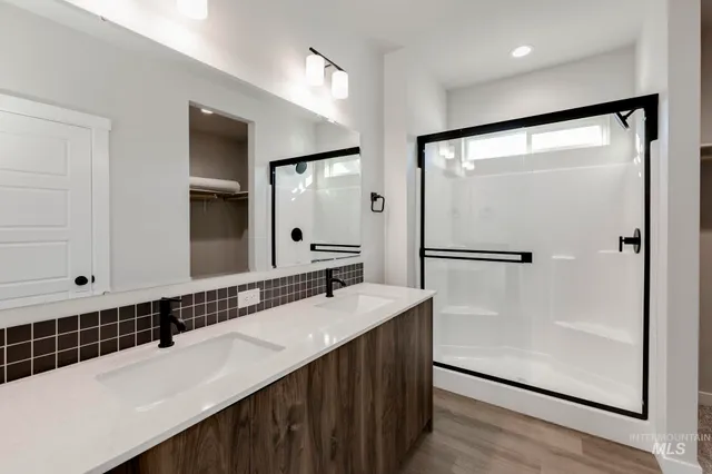 $429,990 | 10487 West Teratai Street, Star, ID 83669