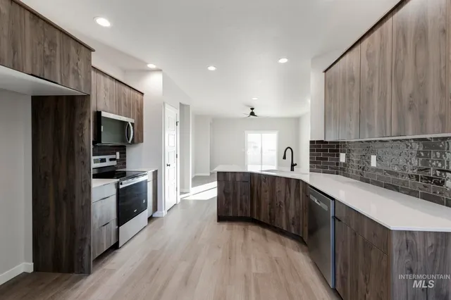 $429,990 | 10487 West Teratai Street, Star, ID 83669