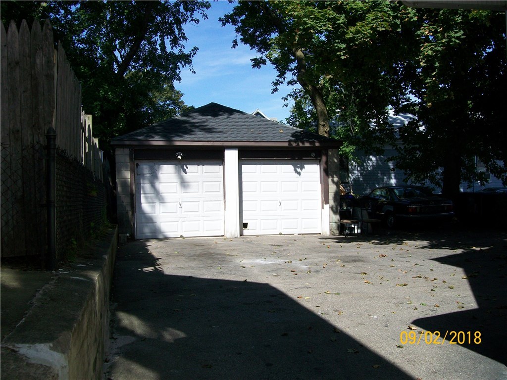 134 Ruggles Street Providence, RI 02908 - Photo 3 of 31 Gallery Image 3
