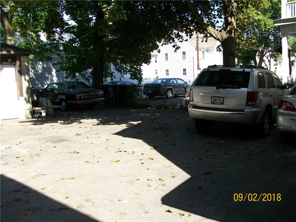 134 Ruggles Street Providence, RI 02908 - Photo 4 of 31 Gallery Image 4