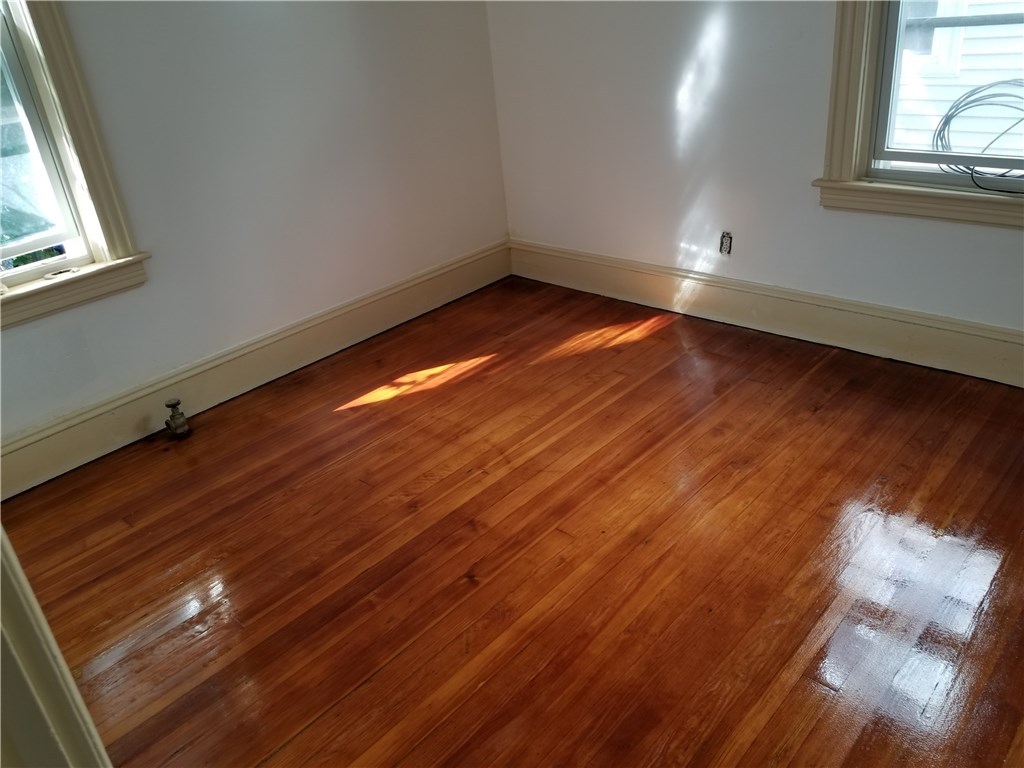 134 Ruggles Street Providence, RI 02908 - Photo 7 of 31 Gallery Image 7