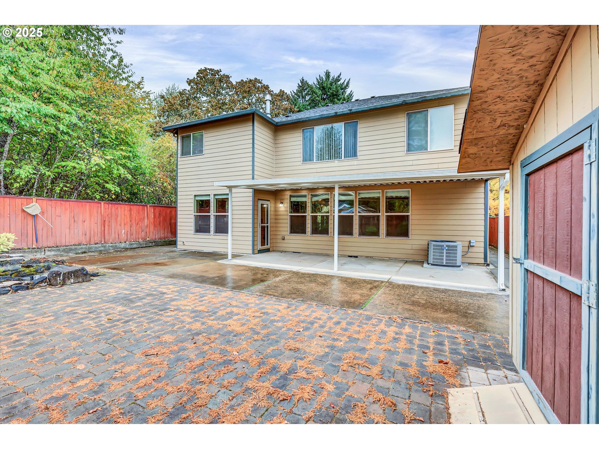 1892 Southwest Willowview Terrace Beaverton, OR 97003 - Photo 7 of 48 a house view with a garden space