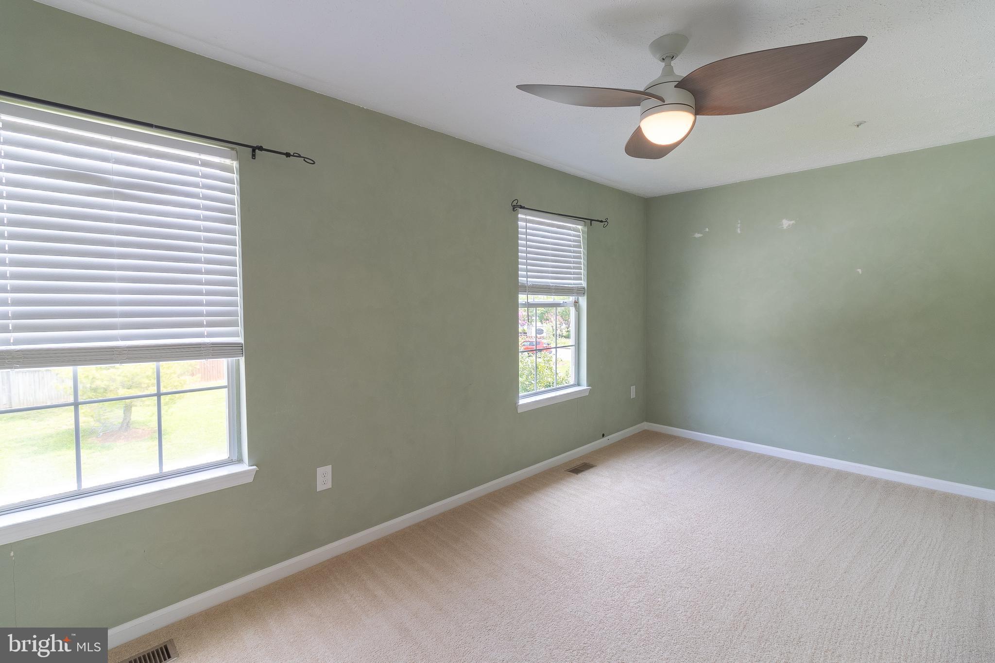 45292 Rumsford Lane California, MD 20619 - Photo 15 of 18 an empty room with a window