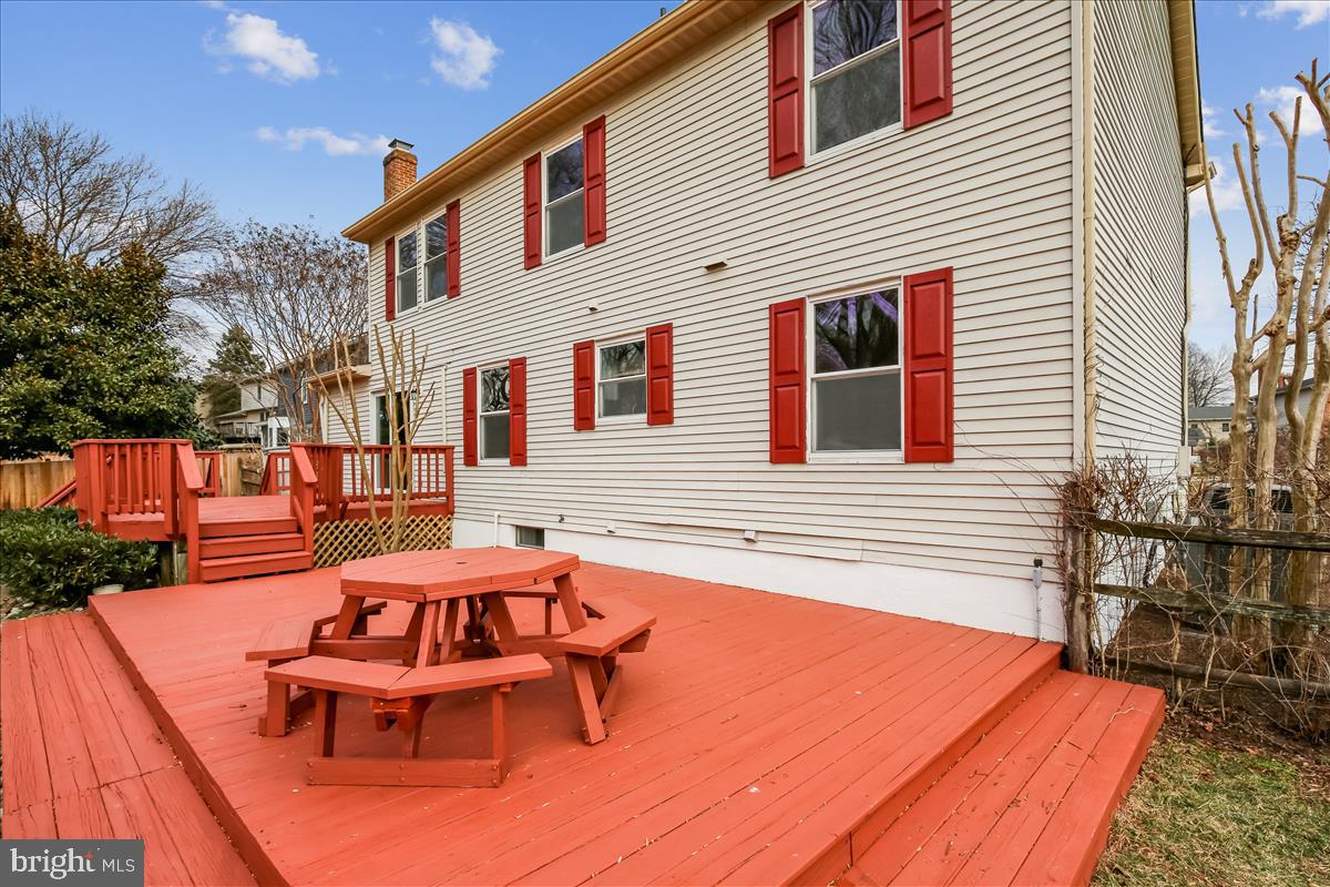 14904 Windmill Terrace Silver Spring, MD 20905 - Photo 73 of 80 Two-tiered Deck