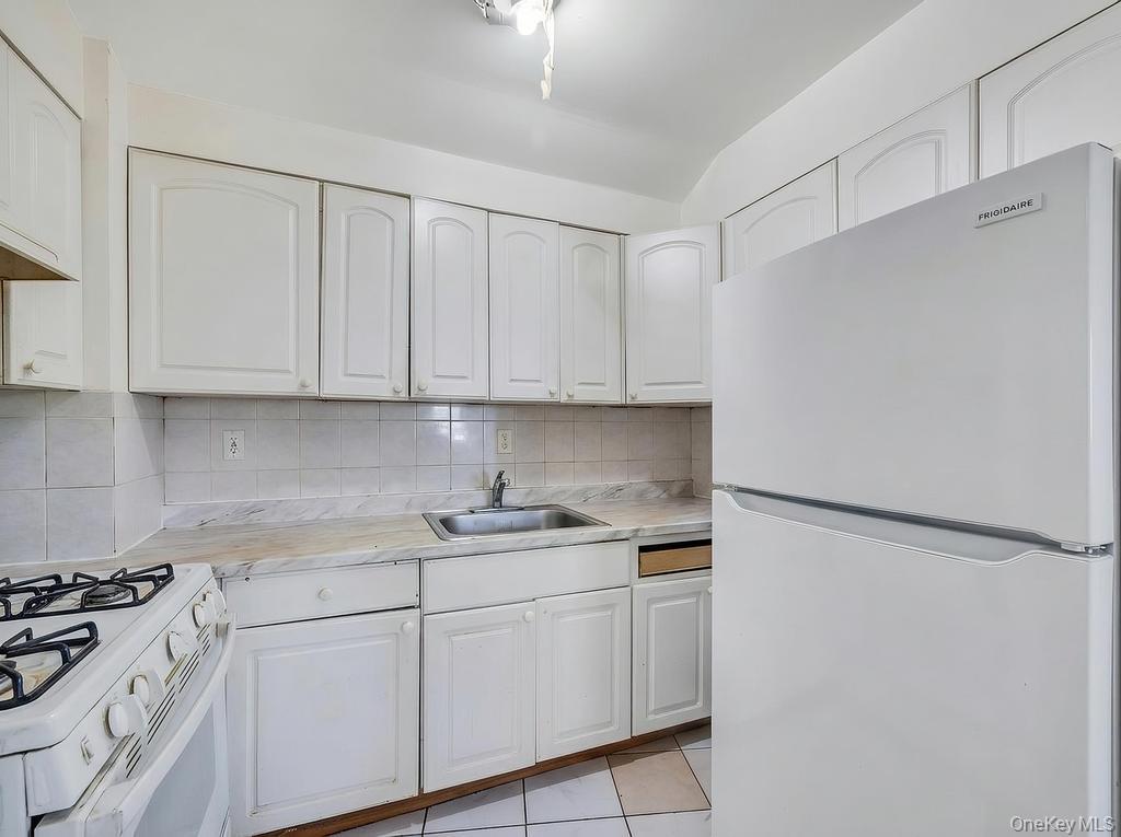 160-02 Normal Road Queens, NY 11432 - Photo 34 of 37