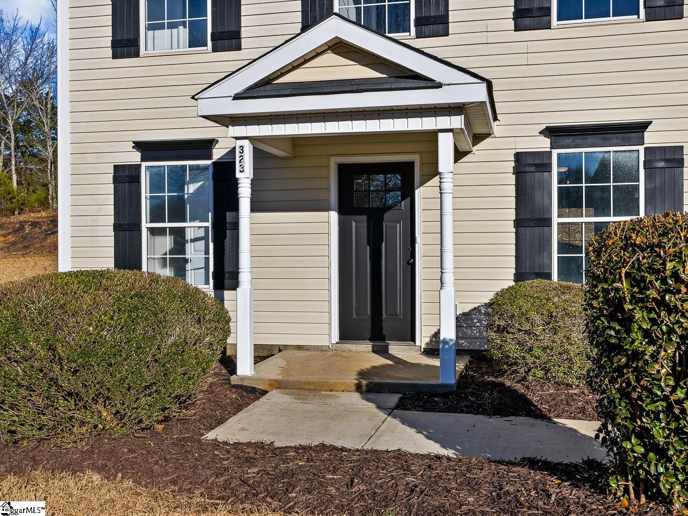 323 Hampton Ridge Drive Greer, SC 29651 - Photo 5 of 32 Gallery Image 5