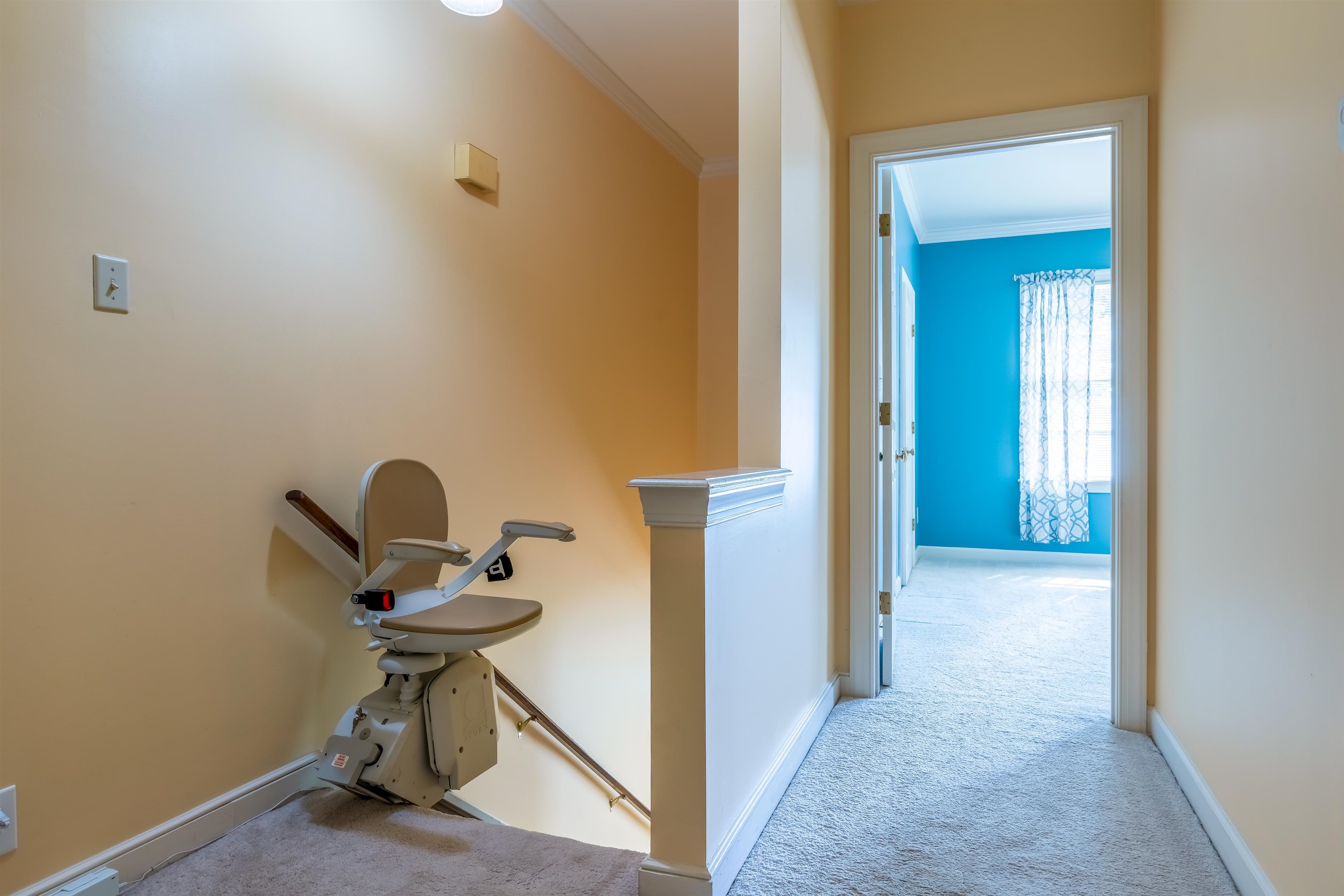 1657 Kimbrough Road, Unit 1657 Germantown, TN 38138 - Photo 17 of 25 a view of a hallway with seating area