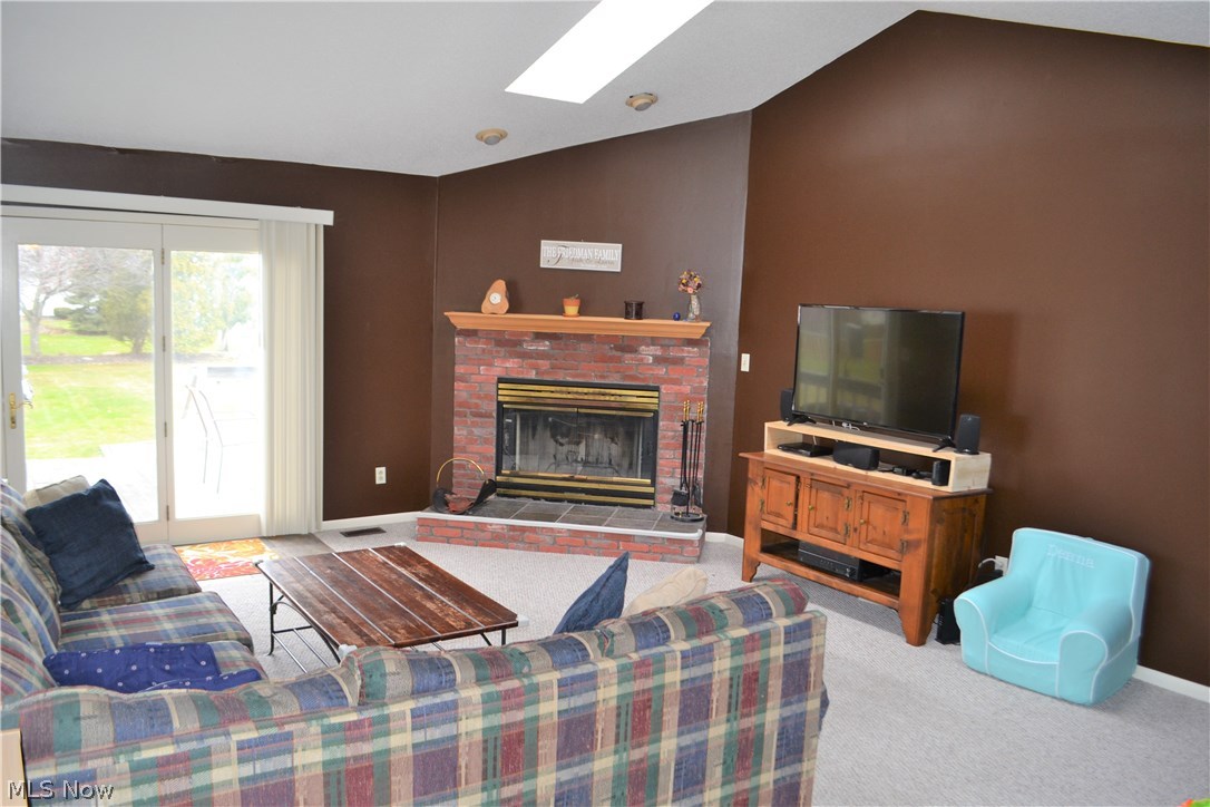 5363 Huron Road Cleveland, OH 44124 - Photo 4 of 13