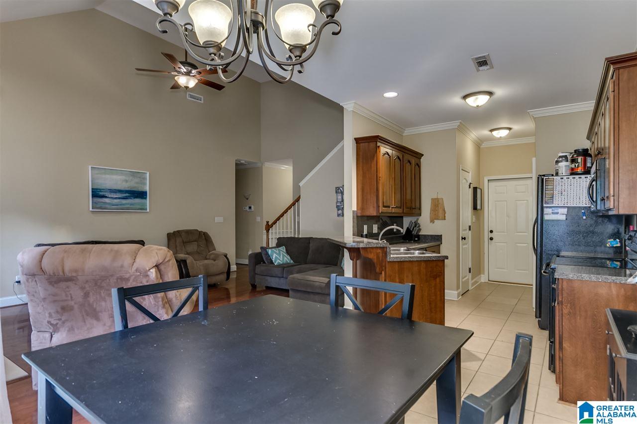 932 Valley Circle Leeds, AL 35094 - Photo 22 of 35