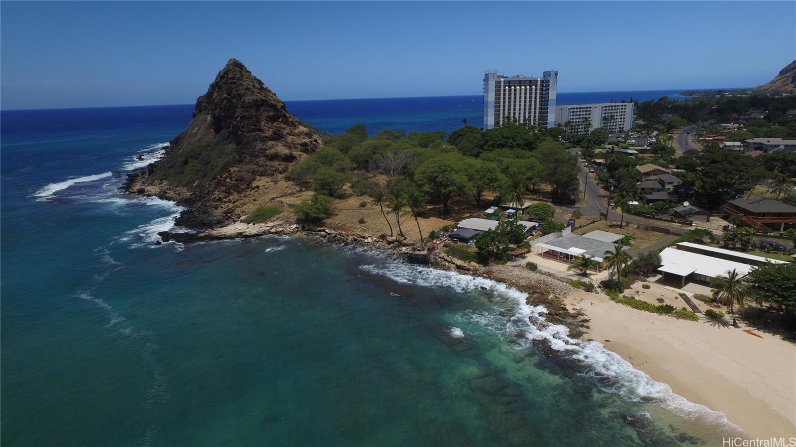 85-230 Mahinaau Road Waianae, HI 96792 - Photo 4 of 7 a view of a city
