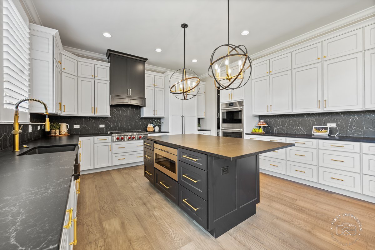 4875 Foley Lane St. Charles, IL 60175 - Photo 9 of 46 Gallery Image 9