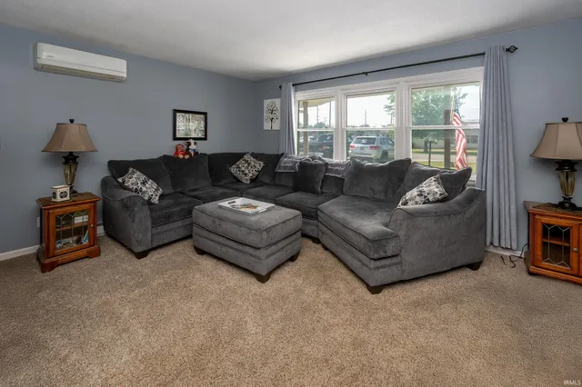 $202,900 | 9611 Lima Road, Fort Wayne, IN 46818