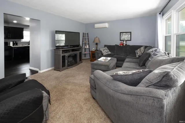 $202,900 | 9611 Lima Road, Fort Wayne, IN 46818