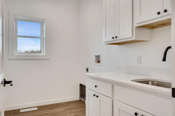 $485,000 | 935 Crockett Drive, Holmen, WI 54636