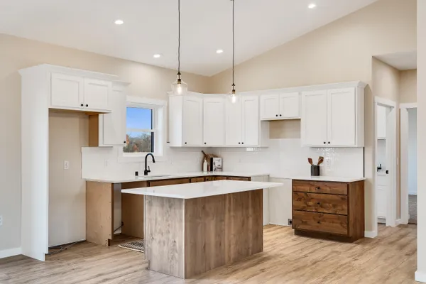 $485,000 | 935 Crockett Drive, Holmen, WI 54636