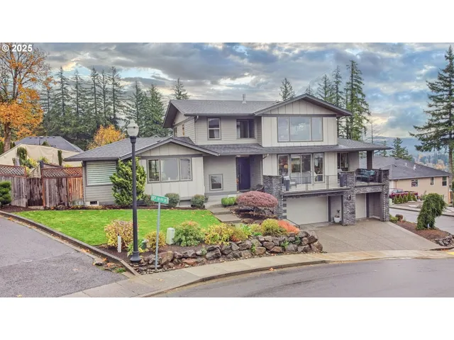 $1,250,000 | 1902 North 18th Court, Washougal, WA 98671