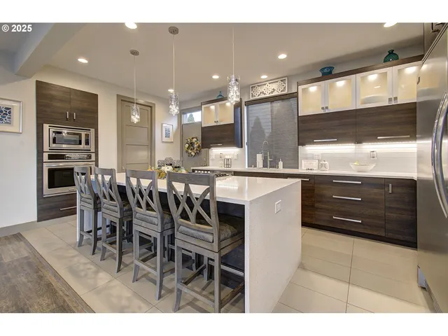 $1,250,000 | 1902 North 18th Court, Washougal, WA 98671