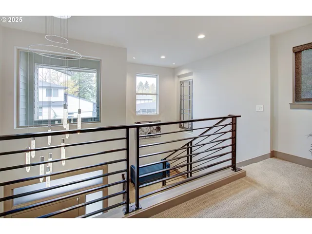 $1,250,000 | 1902 North 18th Court, Washougal, WA 98671