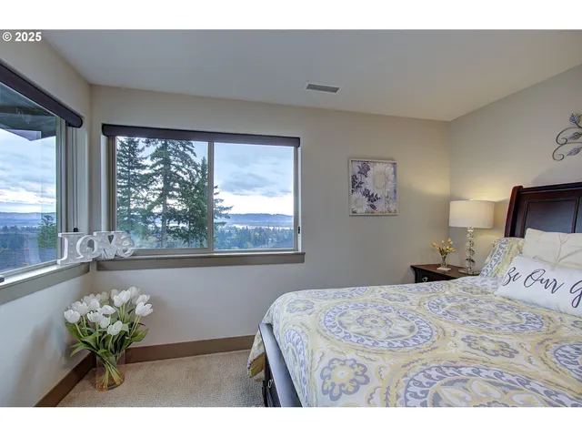 $1,250,000 | 1902 North 18th Court, Washougal, WA 98671