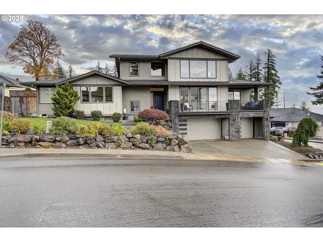 $1,250,000 | 1902 North 18th Court, Washougal, WA 98671