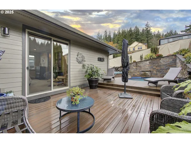 $1,250,000 | 1902 North 18th Court, Washougal, WA 98671