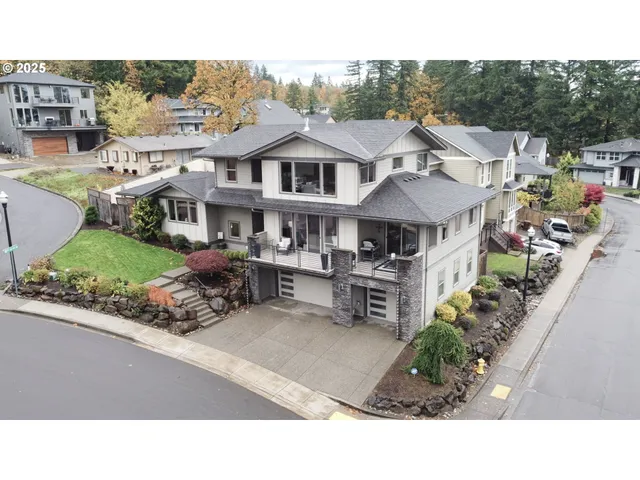 $1,250,000 | 1902 North 18th Court, Washougal, WA 98671
