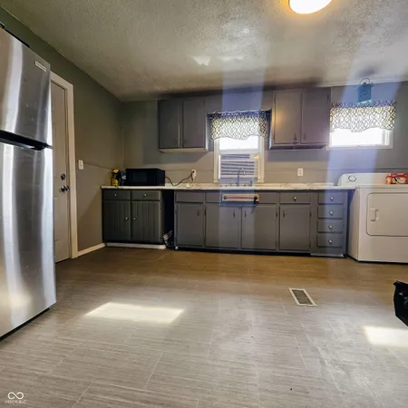 $94,999 | 1525 East 23rd Street, Muncie, IN 47302