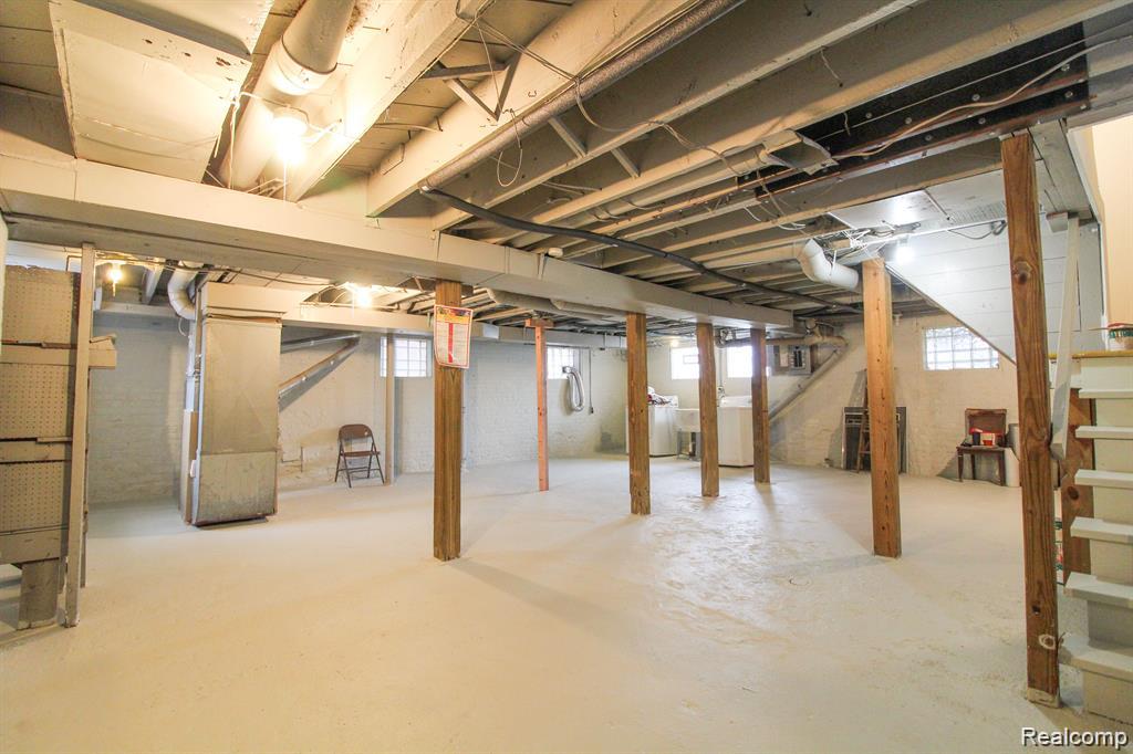 1612 Atkinson Street Detroit, MI 48206 - Photo 42 of 61
