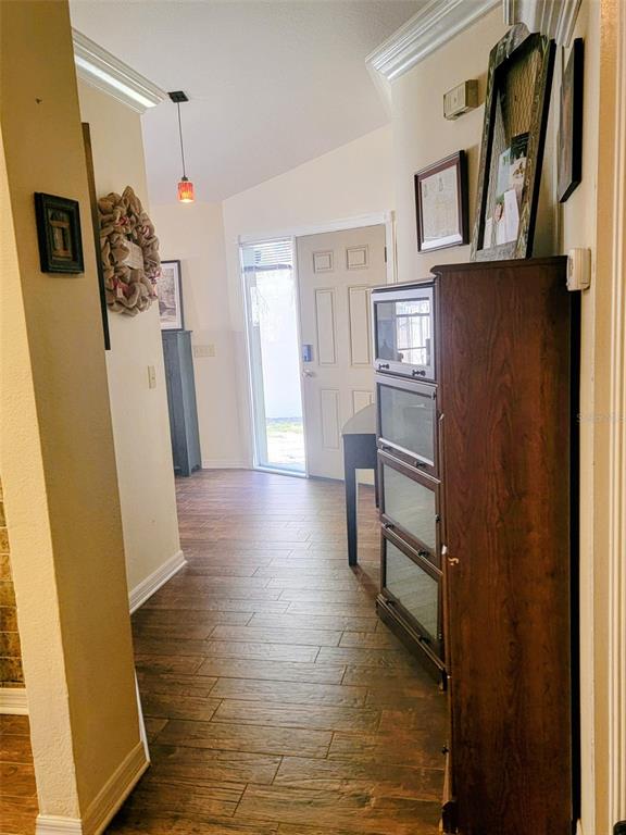 1876 Springbush Lane Clearwater, FL 33763 - Photo 3 of 40