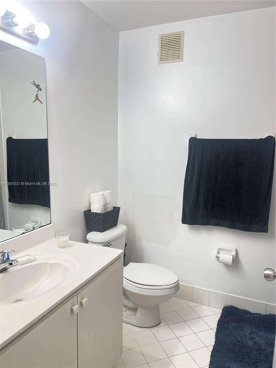 3390 Northeast 9th Street, Unit 201 Homestead, FL 33033 - Photo 6 of 11
