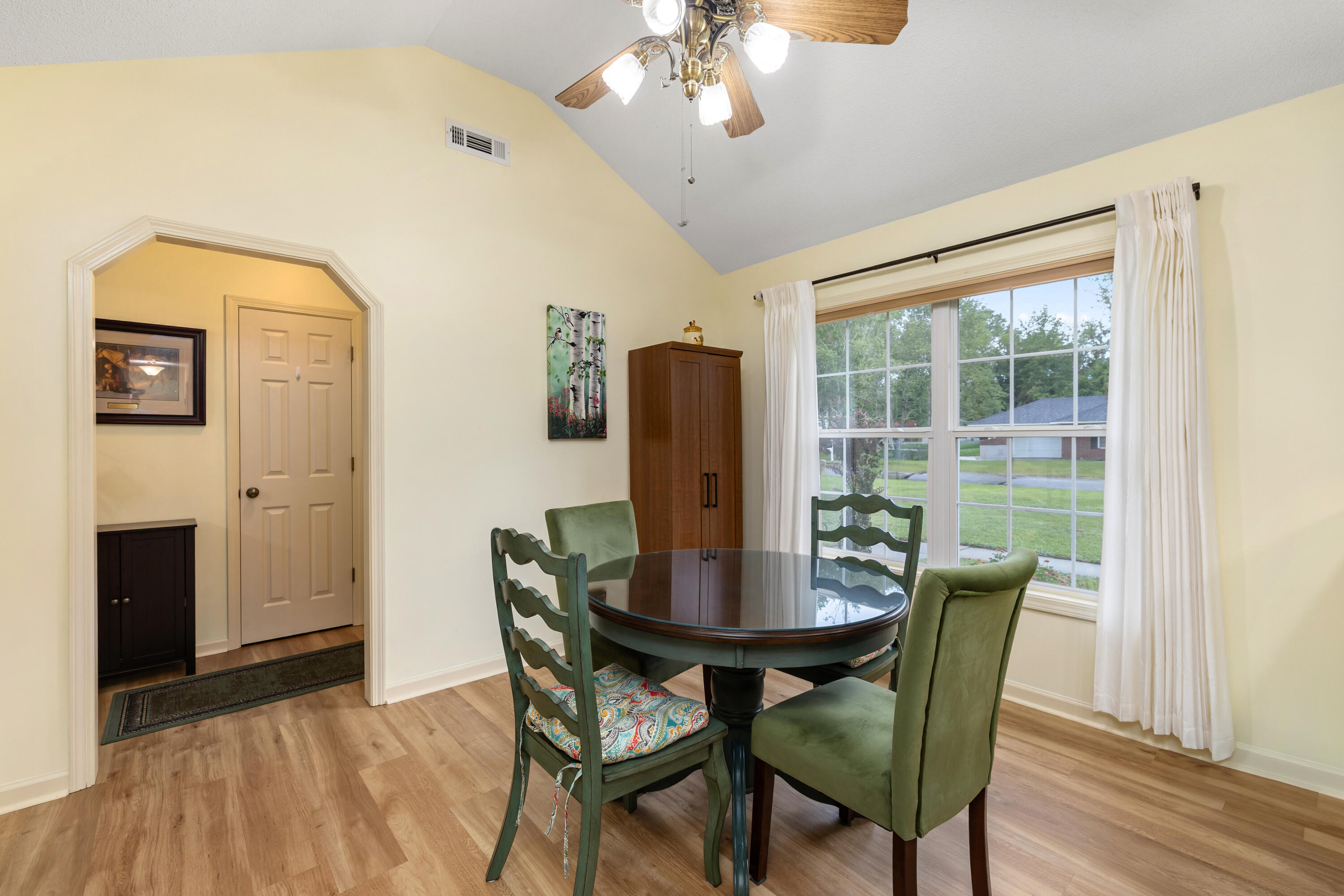 2845 Dbar Circle Sumter, SC 29154 - Photo 7 of 27 09