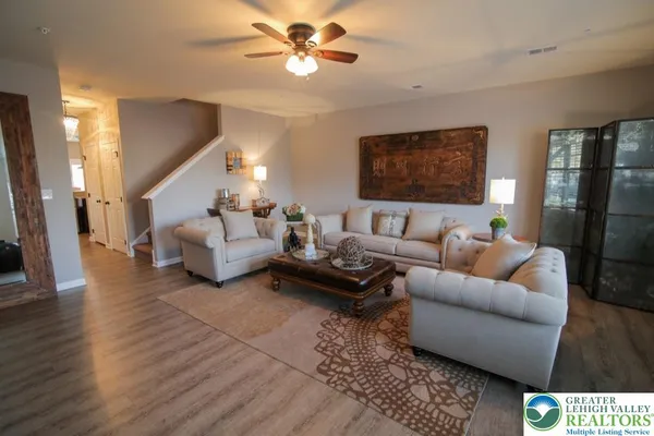 $2,400 | 617 Linden Street, Coopersburg, PA 18036