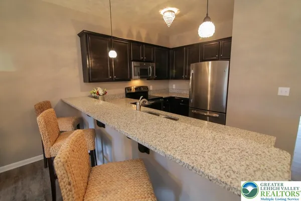 $2,400 | 617 Linden Street, Coopersburg, PA 18036