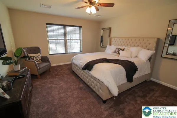 $2,400 | 617 Linden Street, Coopersburg, PA 18036