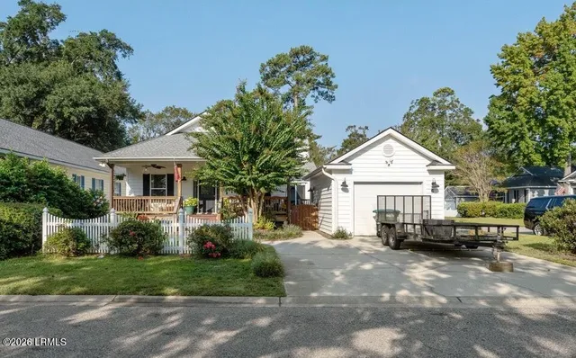 $2,100 | 6 Rockville Way, Beaufort, SC 29902