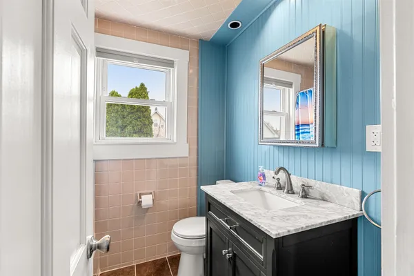$475,000 | 5 Arlington Avenue, Nashua, NH 03060
