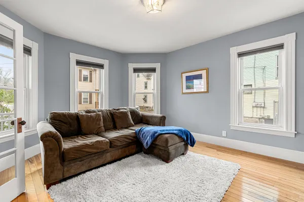 $475,000 | 5 Arlington Avenue, Nashua, NH 03060