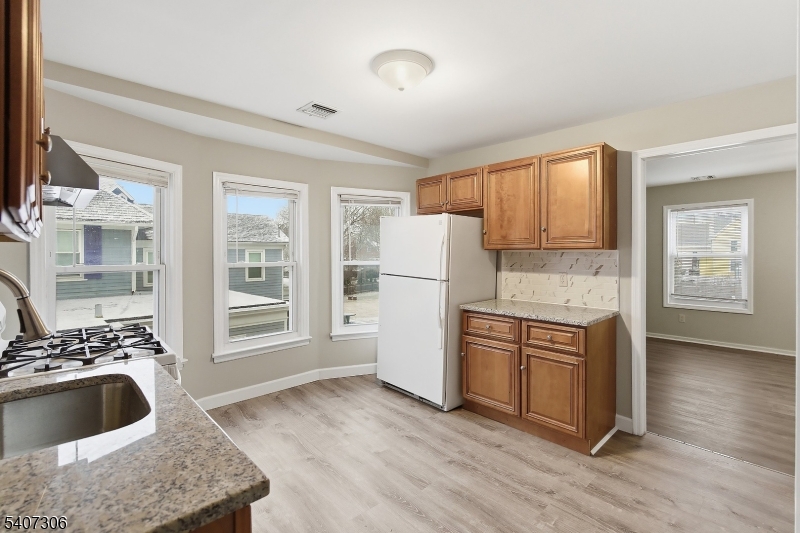 104 West High Street Somerville, NJ 08876 - Photo 8 of 29