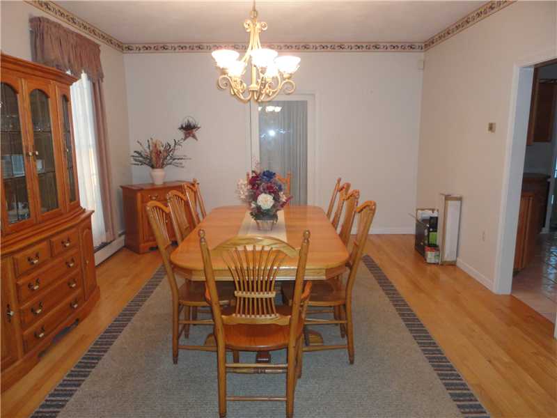 101 Tarkiln Road Mapleville, RI 02839 - Photo 13 of 25 Dining Room.