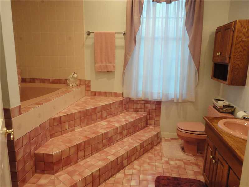 101 Tarkiln Road Mapleville, RI 02839 - Photo 22 of 25 Master Bath/Spa.