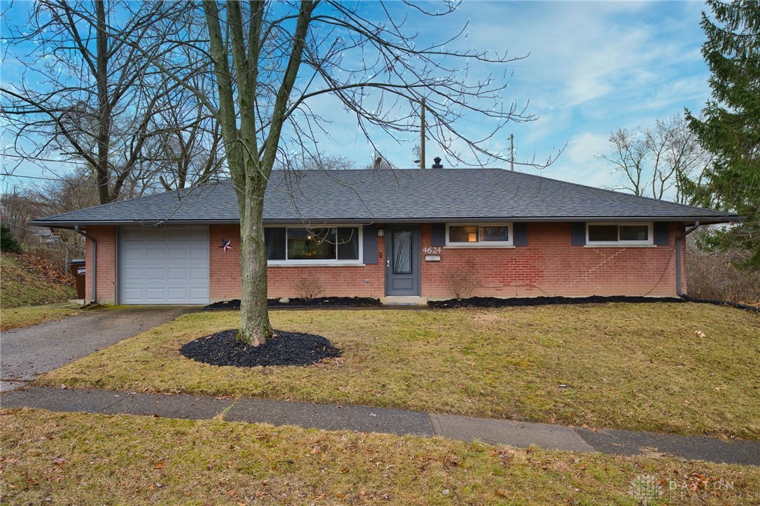 4624 Sunray Road Kettering, OH 45429 - Photo 1 of 37